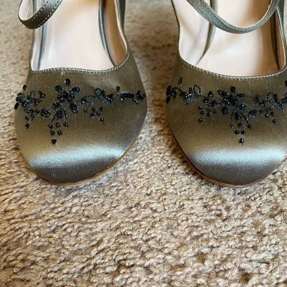 NEW NEVER WORN prada heels satin mule embroidered beaded gray black 8.5 classy - Picture 3 of 7